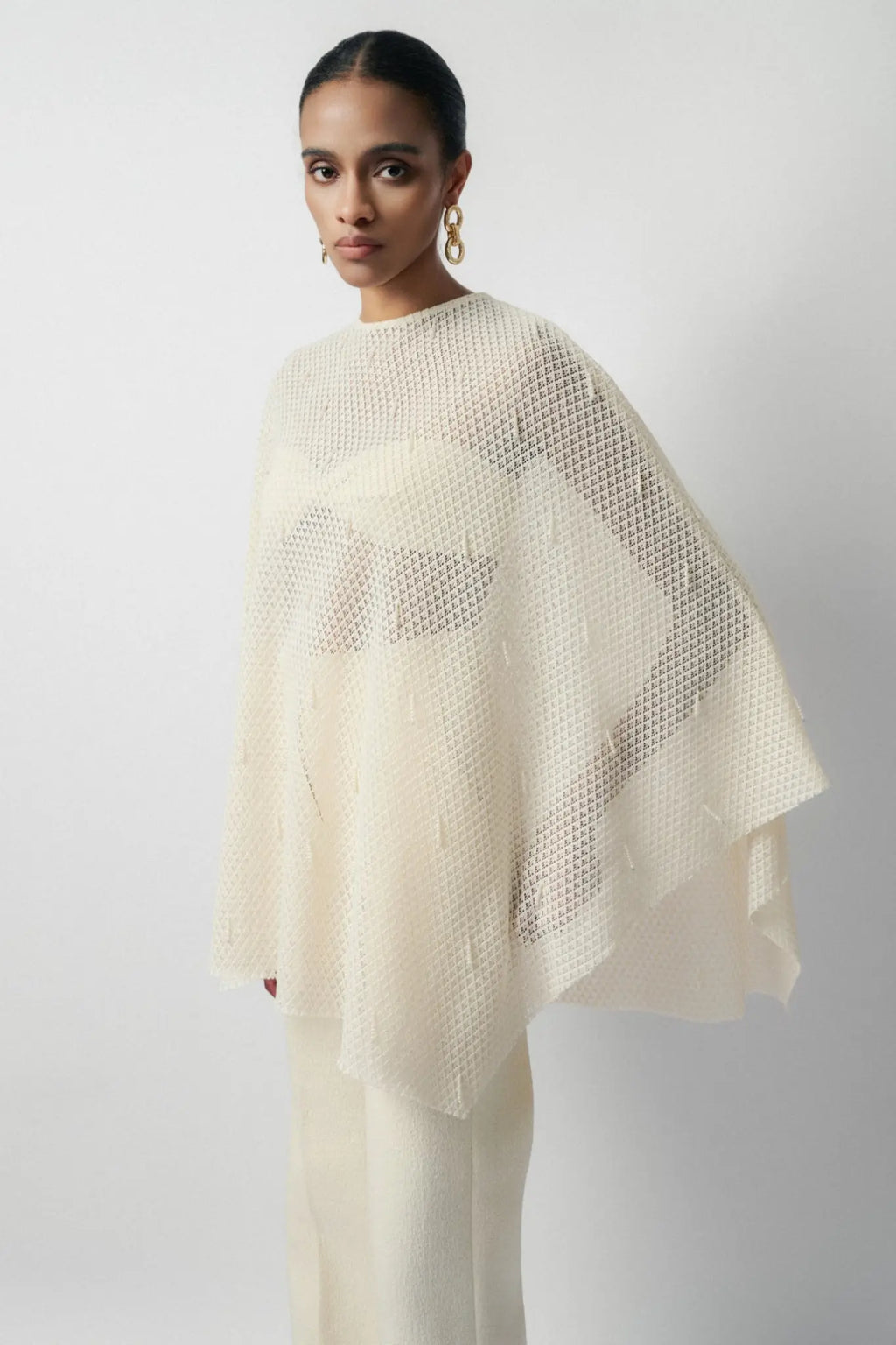 Oran Emb Lace Cape – image 4