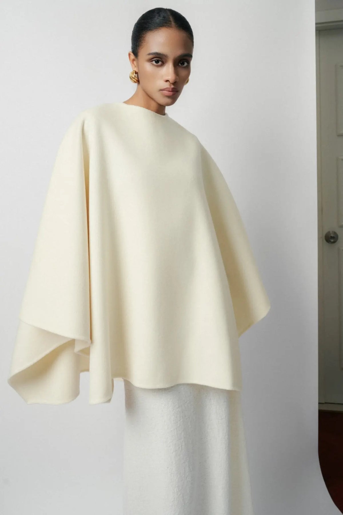 Kaila Emb Cashmere-Blend Cape